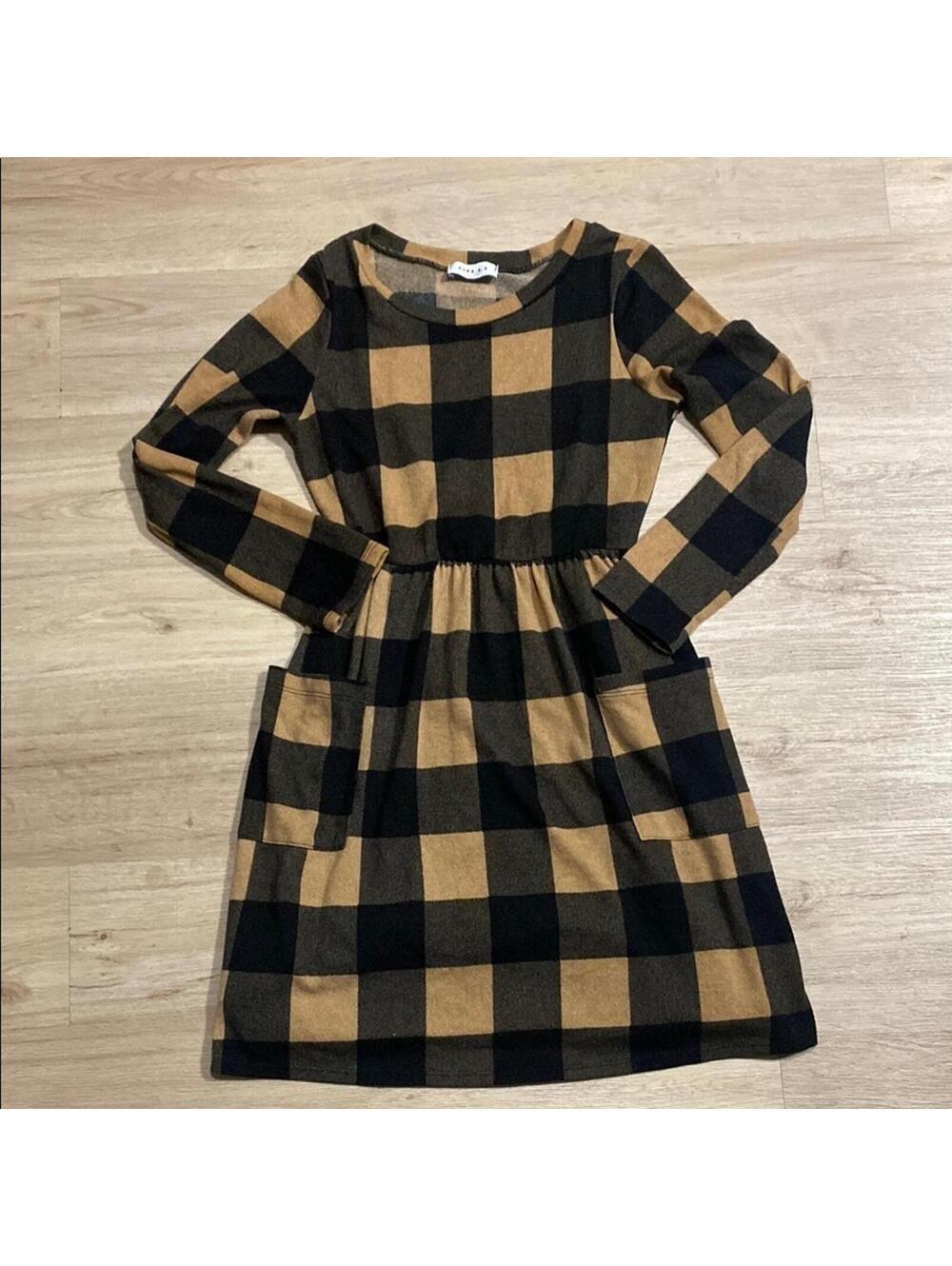 Gilli Black and Tan Plaid Long Sleeve Dress - Picture 9 of 15